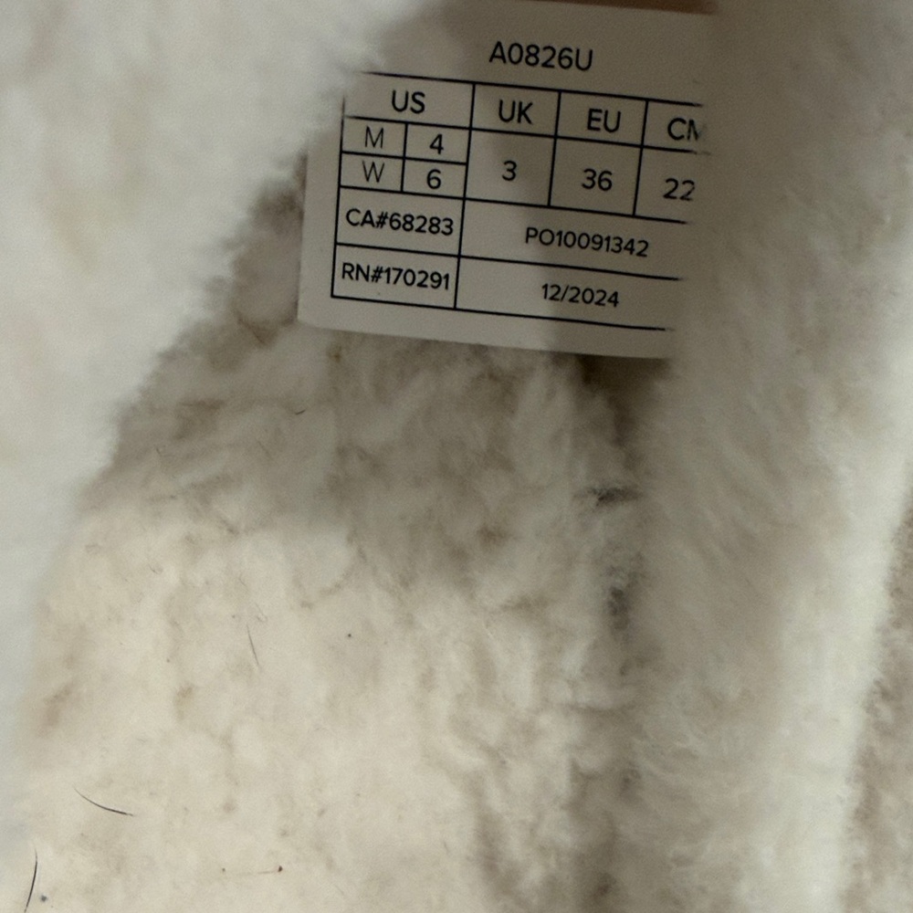 Alo Ivory Recovery Slippers Women’s 6 - Picture 9 of 11